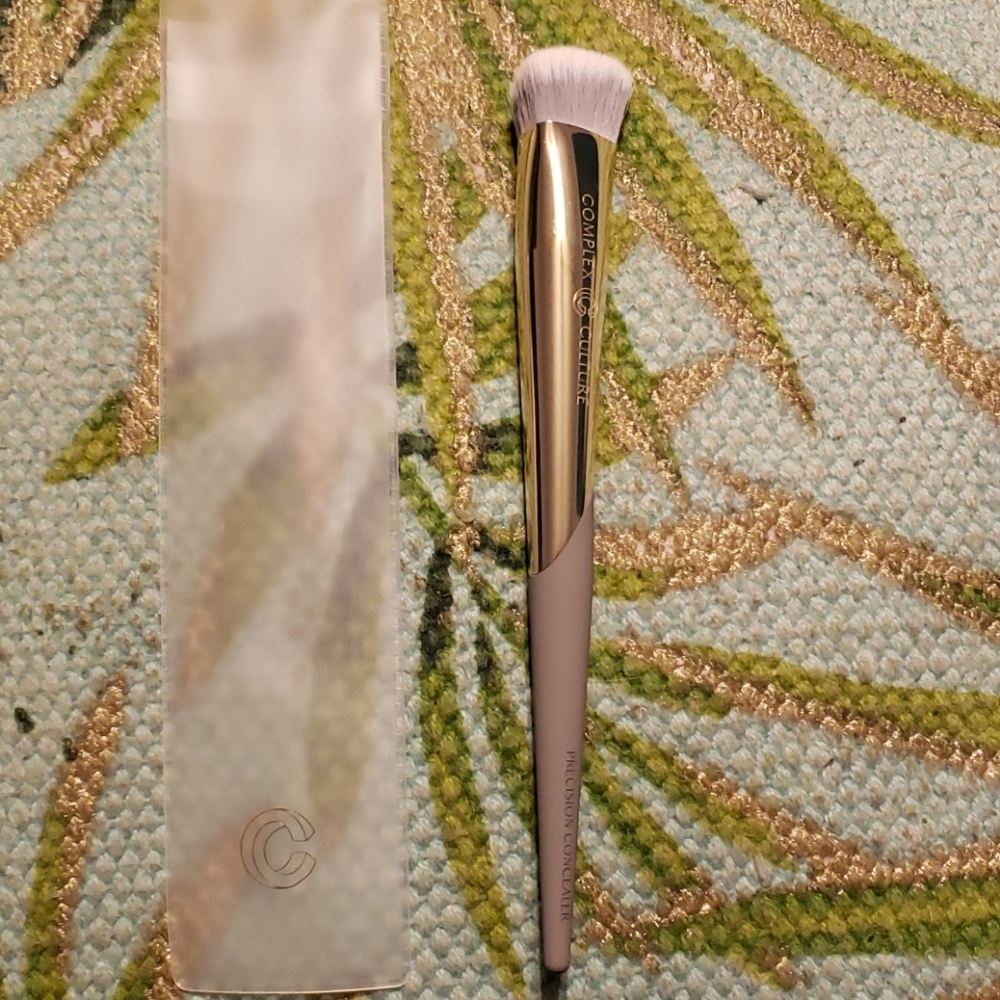 *New*Complex Culture Precision Concealer Brush